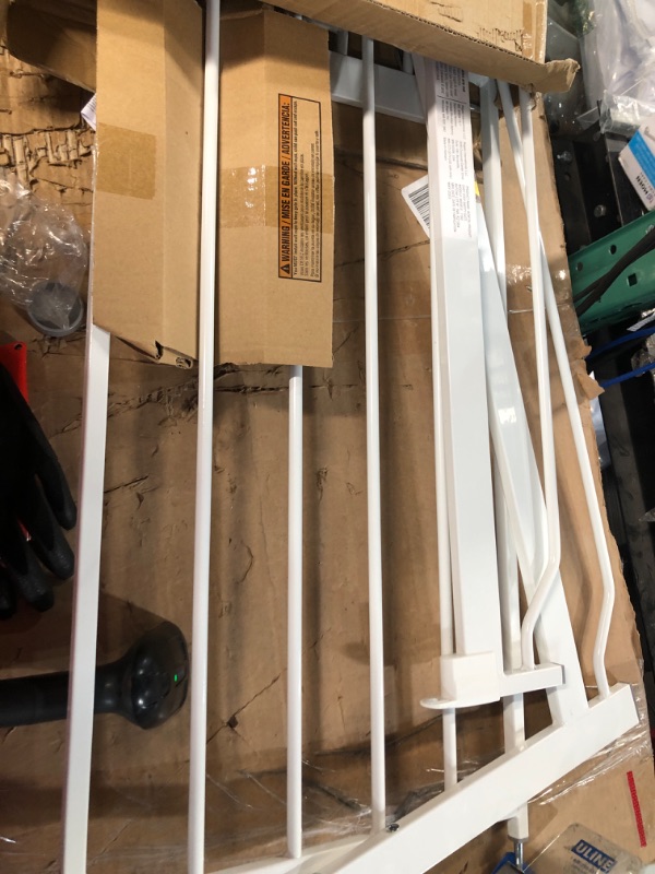 Photo 1 of REGALO EASY STEP METAL WALK THROUGH WHITE 