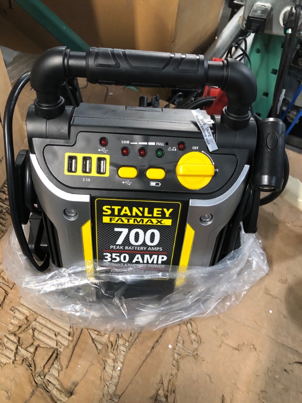 Photo 5 of STANLEY FATMAX J7CS Portable Power Station Jump Starter: 700 Peak/350 Instant Amps, 120 PSI Air Compressor, 3.1A USB Ports, Battery Clamps