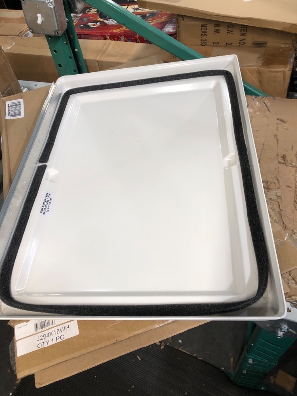 Photo 5 of Heng's J294X18WH White Exit Vent Lid