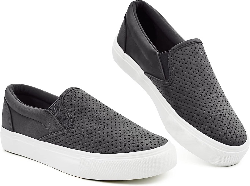 Photo 1 of JENN ARDOR Slip On Low Top Canvas Flats Sneakers Shoes (Women's Size 8)