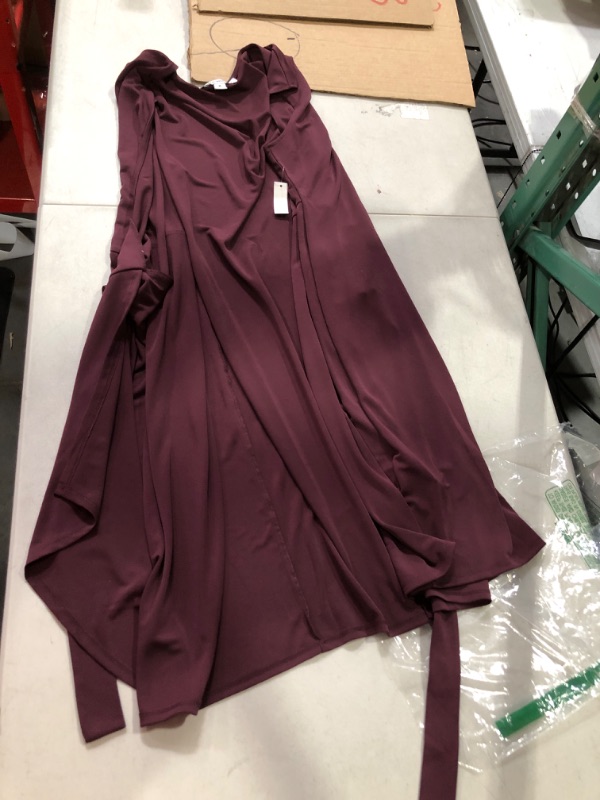 Photo 1 of Amazon Essentials Women's Classic Cap Sleeve Wrap Dress (2XL)