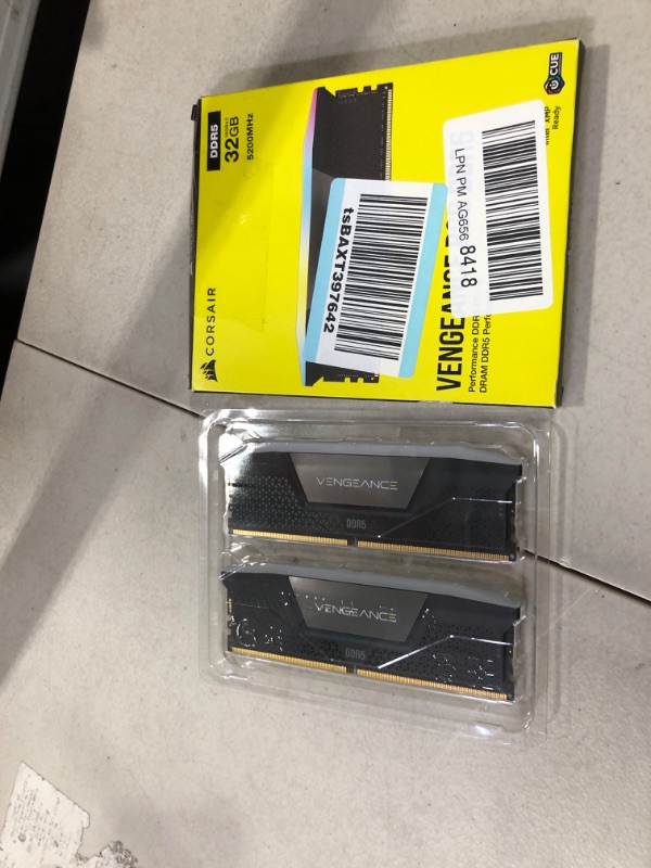 Photo 4 of CORSAIR VENGEANCE RGB DDR5 RAM 32GB (2x16GB) 5200MHz **LOOKS BRAND NEW**