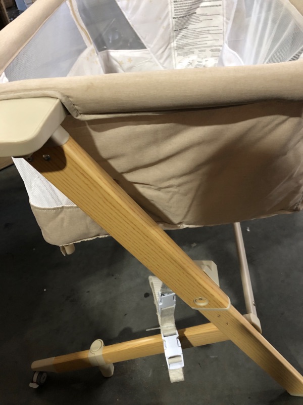 Photo 5 of Dream On Me Skylar Bassinet and Beside Sleeper in Beige Color