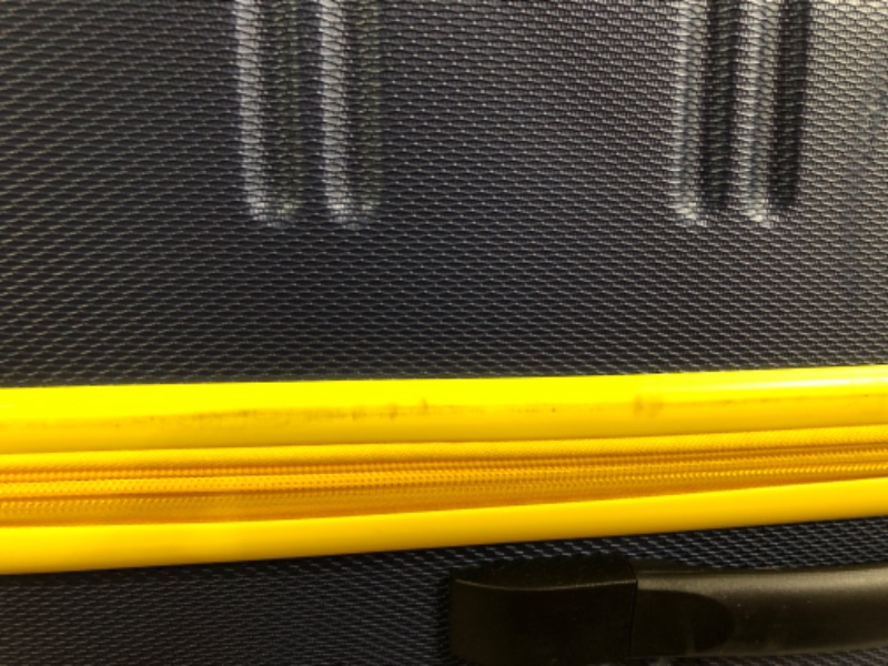 Photo 1 of USED - Rockland Melbourne 28" Expandable Hardside Spinner Suitcase - Navy