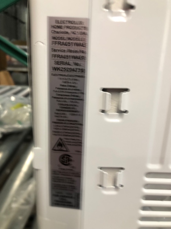 Photo 8 of ++Tested & Works see photo for green light++ Frigidaire FFRA051WAE Window-Mounted Room Air Conditioner, 5,000 BTU with Temperature Control and Easy-to-Clean Washable Filter, in White
