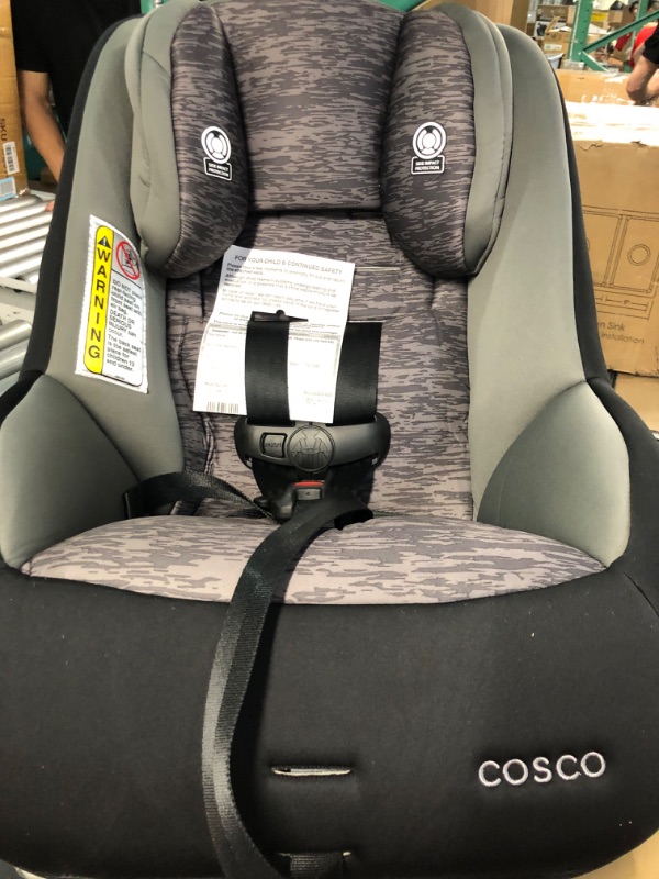 Photo 5 of Cosco Mighty Fit 65 DX Convertible Car Seat (Heather Onyx Gray)