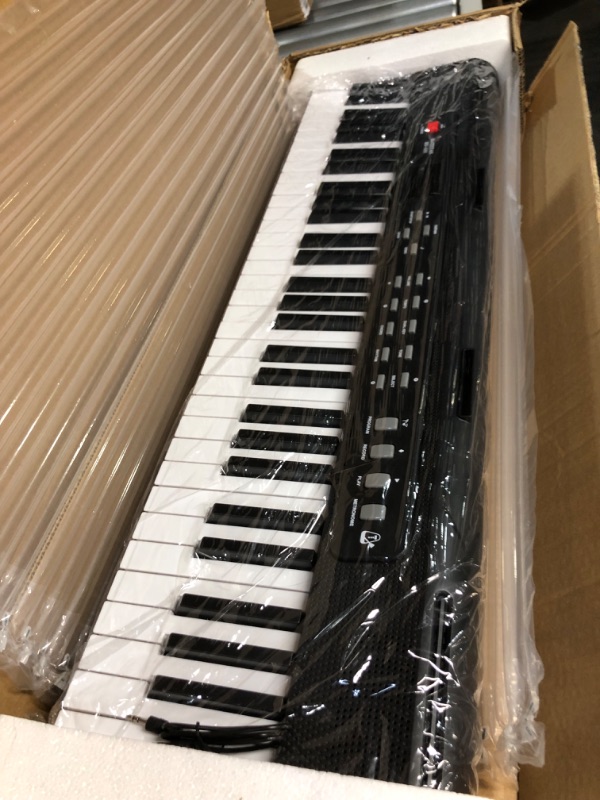 Photo 2 of 61 Key Keyboard Piano, Black