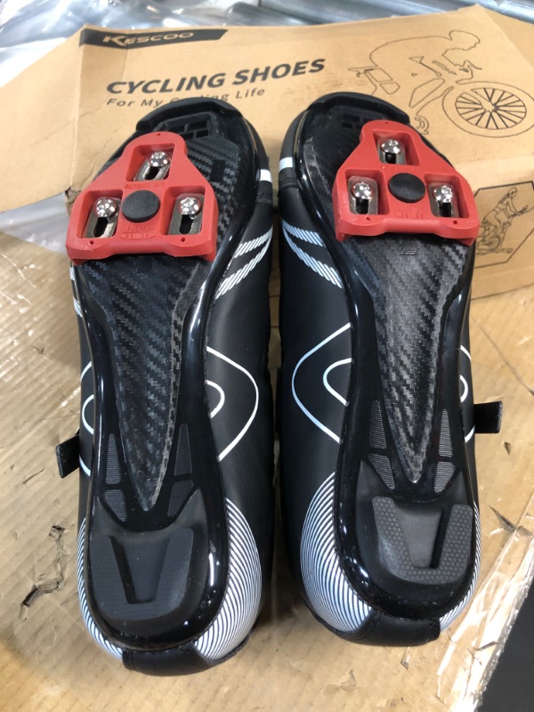 Photo 2 of *SEE NOTES* KESCOO Cycling Shoes Compatible with Peloton Bike, Size EU 43