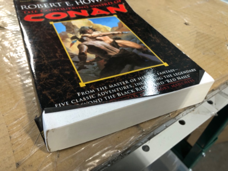 Photo 3 of *USED - FRONT COVER DAMAGED* The Conquering Sword of Conan (Conan of Cimmeria, Book 3)