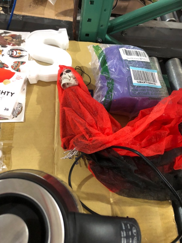 Photo 1 of **NO RERTURNS** 
Misc Home Goods Bundle 