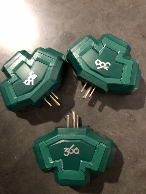 Photo 2 of (3x) 360 Electrical - 3-Outlet Power Hub Adapter Green