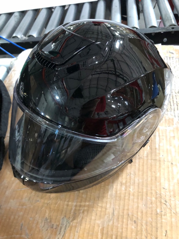 Photo 2 of Milwaukee Helmets MPH9815DOT 'Breeze' Gloss Black Advanced Motorcycle Modular Helmet for Men and Women Biker w/ Drop Down Visor - Large Large Black