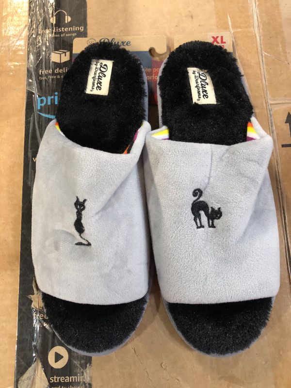 Photo 2 of Women's Deluxe by Dearfoams Halloween Cat Slippers - Gray XL