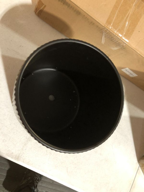 Photo 1 of *LIKE NEW*Amazon Basics Fluted Ceramic Planter, 8-Inch, Black 8-Inch Black