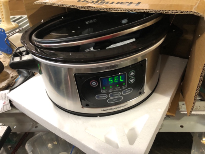 Photo 3 of **Lid handle is broken**
Hamilton Beach Portable 6-Quart Set & Forget Digital Programmable Slow Cooker With Temperature Probe