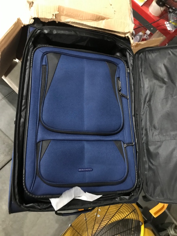 Photo 2 of **SEE NOTES**
U.S. Traveler Aviron Bay Expandable Softside Spinner Wheels, Navy, 2 Piece Luggage