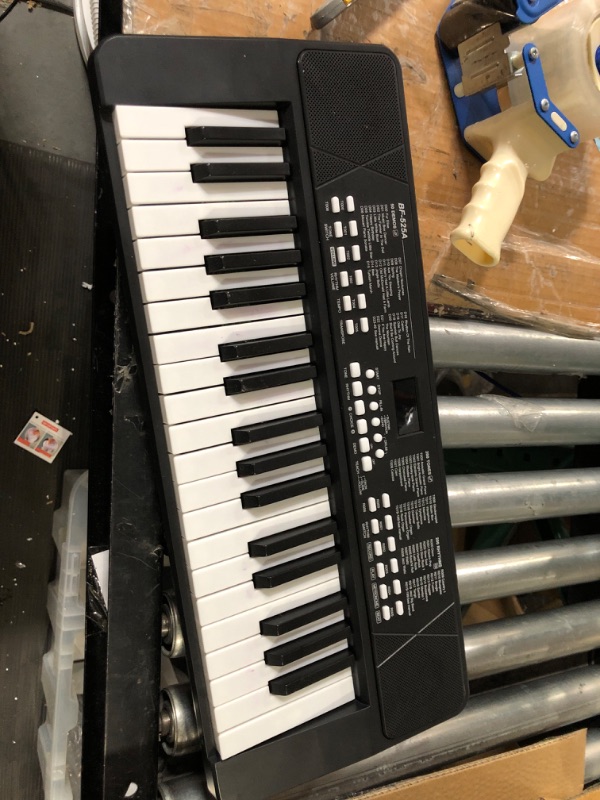 Photo 2 of Beginners Piano Keyboard 37 Keys 