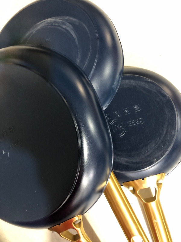 Photo 3 of * item used * signs of tear and wear * see all images 
GreenPan Reserve, 8" 10" & 12" 3 Piece Frying Pan Skillet, Twilight Blue 8" 10" and 12" Frypan Set Twilight Blue