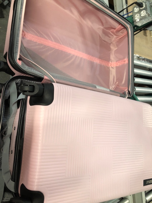 Photo 4 of American Tourister Stratum XLT - 3-Piece Set (20/24/28) Pink Blush