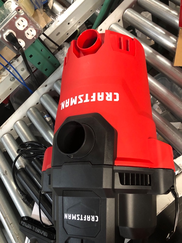 Photo 1 of Craftsman Red Wet Dry Vacuum 4 Gallon 2.5 Peak HP
