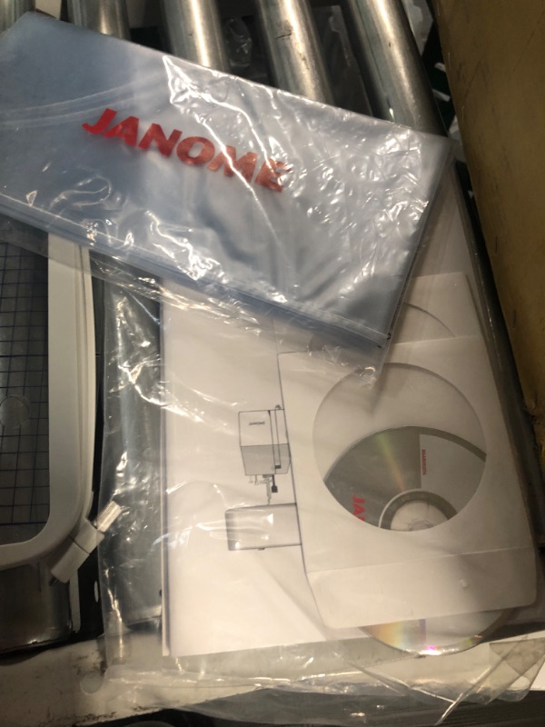 Photo 1 of **USED?SEE NOTES*** Janome Memory Craft 400E Embroidery Machine