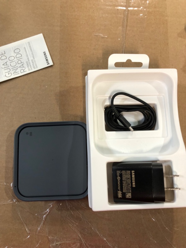 Photo 2 of SAMSUNG 15W Wireless Charger Single, 2022, US Version, Black