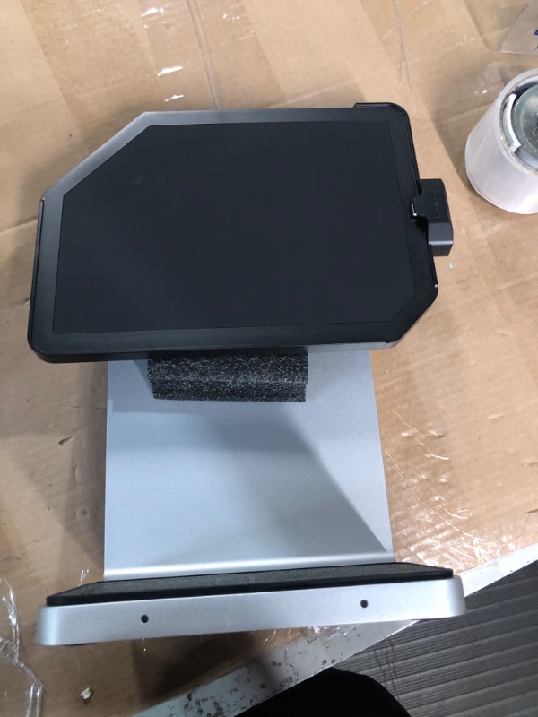 Photo 4 of Kensington iPad Docking Station - for 11" iPad Pro and 10.9" iPad Air 4 and 5 (K34031WW)