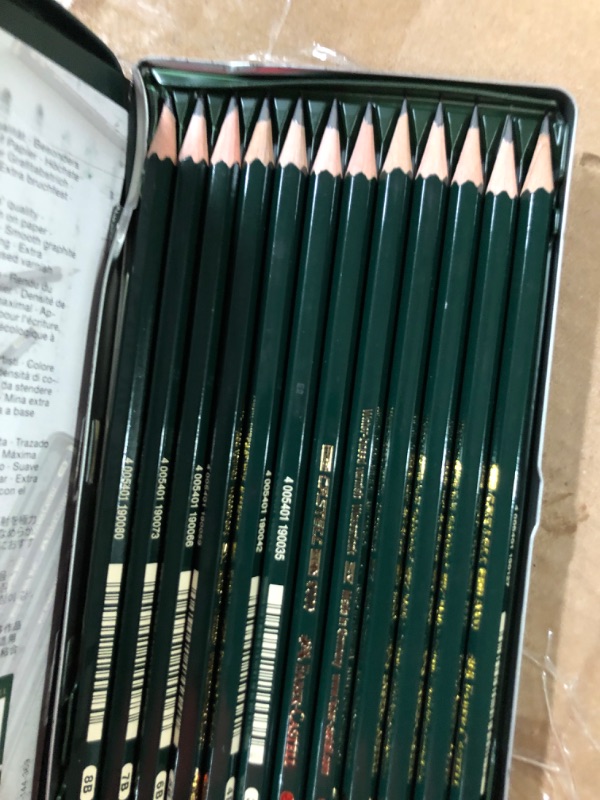 Photo 1 of Faber-Castell 9000 Graphite Sketch Pencil Sets Art 8B - 2H set of 12 8 Colors