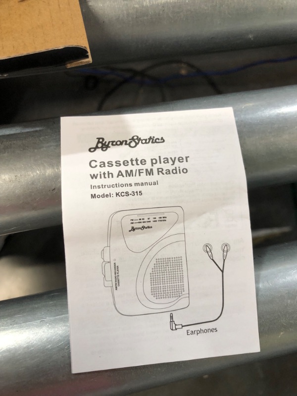 Photo 3 of ByronStatics Portable Cassette Players Recorders FM AM Radio Walkman Tape Player