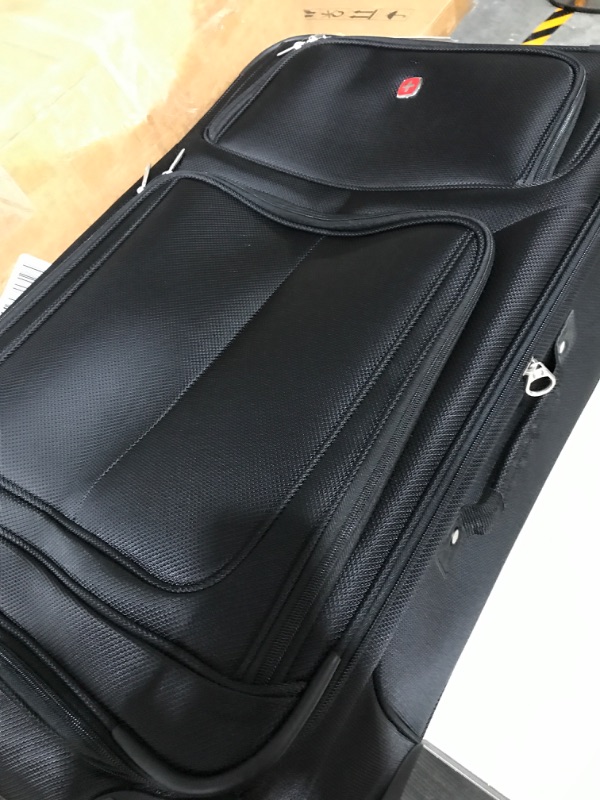 Photo 5 of * item used * damaged * see images *
SwissGear Sion Softside Expandable Roller Luggage