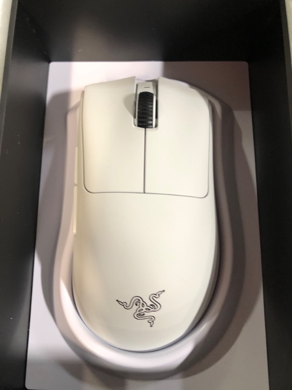 Photo 2 of Razer DeathAdder V3 Pro Wireless Gaming Mouse Wireless White