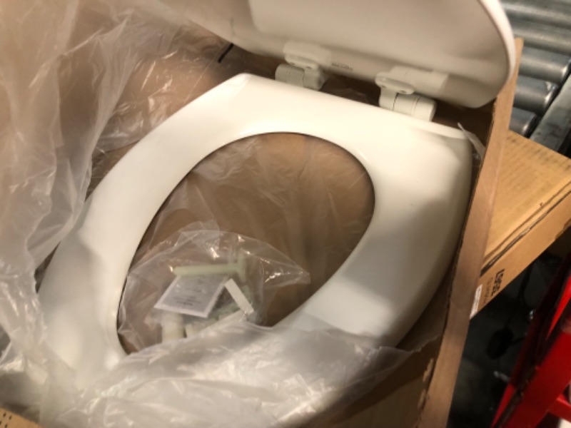 Photo 4 of *MINOR SCRATCHES* BEMIS 1600E4 000 Ashland Toilet Seat