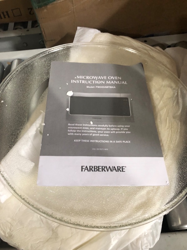 Photo 4 of ***NONFUNCTIONAL - MAJOR DAMAGE - SEE NOTES***
Farberware Countertop Microwave Oven 2.2 Cu. Ft. 1100 Watt