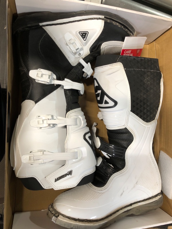 Photo 2 of Answer Racing 446637 Powersports Motocross Protection Gear: AR1 Boots, Black/White, Size 11