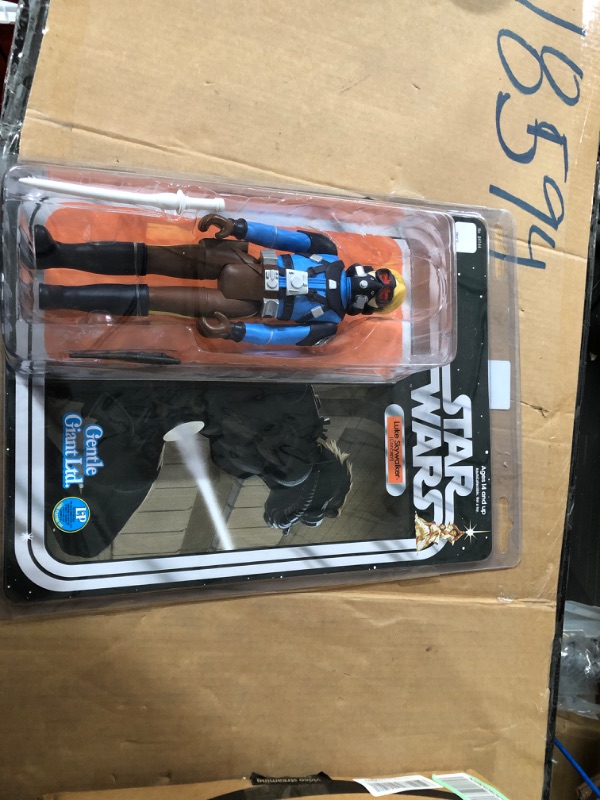 Photo 1 of DIAMOND SELECT TOYS Star Wars: Luke Skywalker Concept Jumbo Action Figure, Multicolor