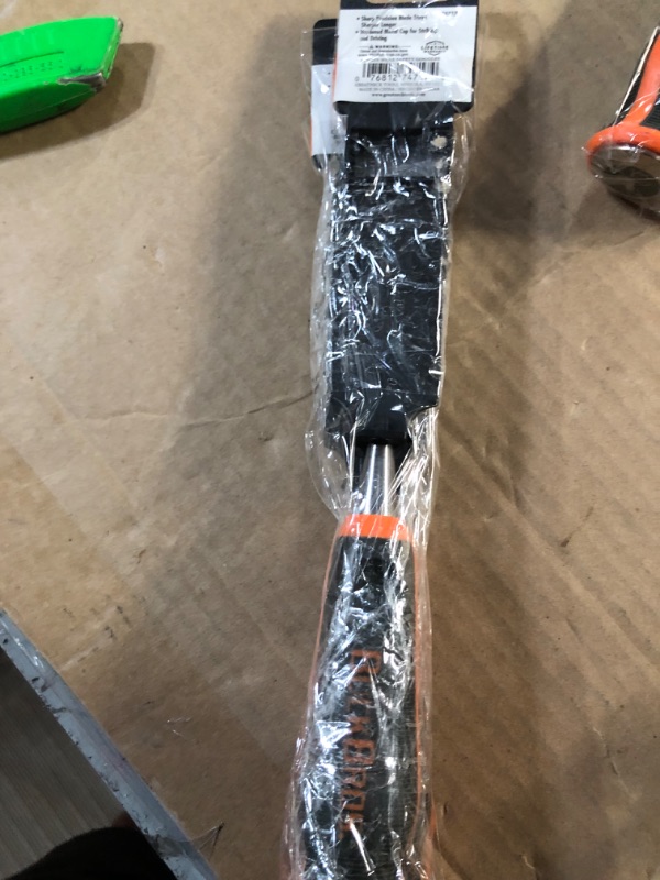 Photo 1 of 1-1/4" COMFORT GRIP CHISEL 1-1/4 Inch 2 pack 