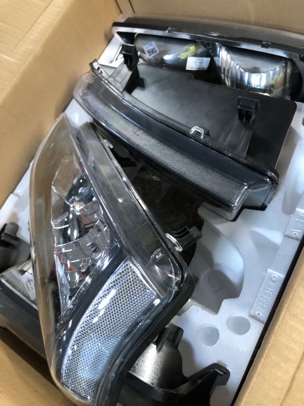 Photo 2 of A&P Headlight Assembly for 03-06 Avalanche Silverado 1500 1500HD 2500 2500HD 3500 Black Housing Driver and Passenger Side