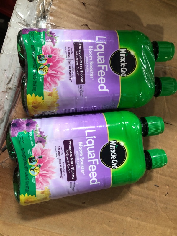 Photo 2 of *4 PACK* Miracle-Gro LiquaFeed Bloom Booster Flower Food, 4pk