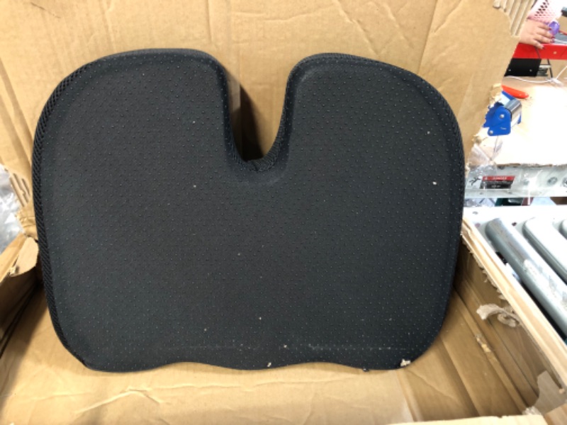 Photo 2 of **USED**Squire Contour by Castle - Memory Foam Seat Cushion 