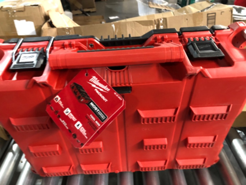 Photo 2 of **SEE NOTES**Milwaukee Electric Tool 48-22-8424 Pack out Tool Box, 22", Red