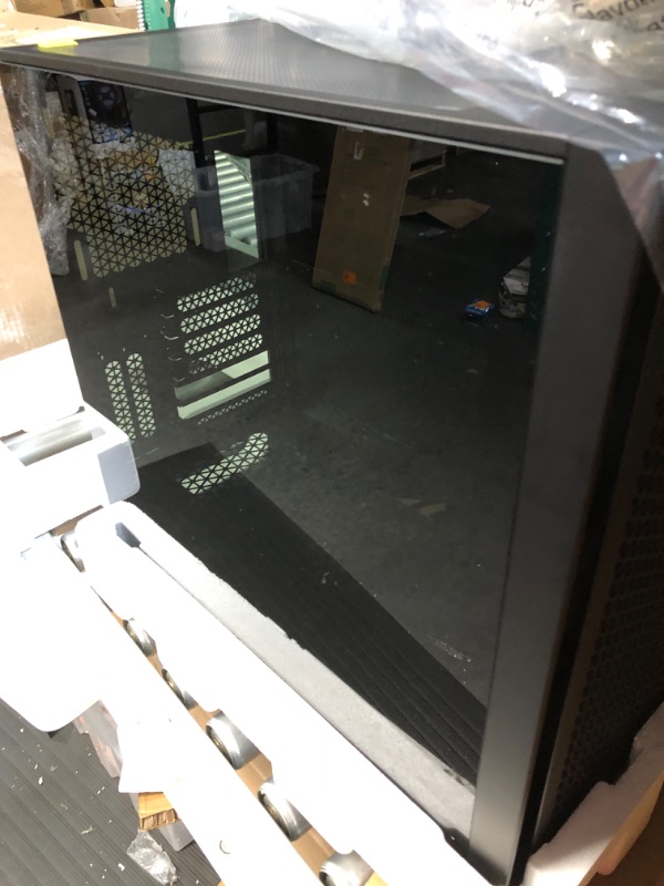 Photo 2 of Corsair 4000D Airflow Tempered Glass Mid-Tower ATX PC Case