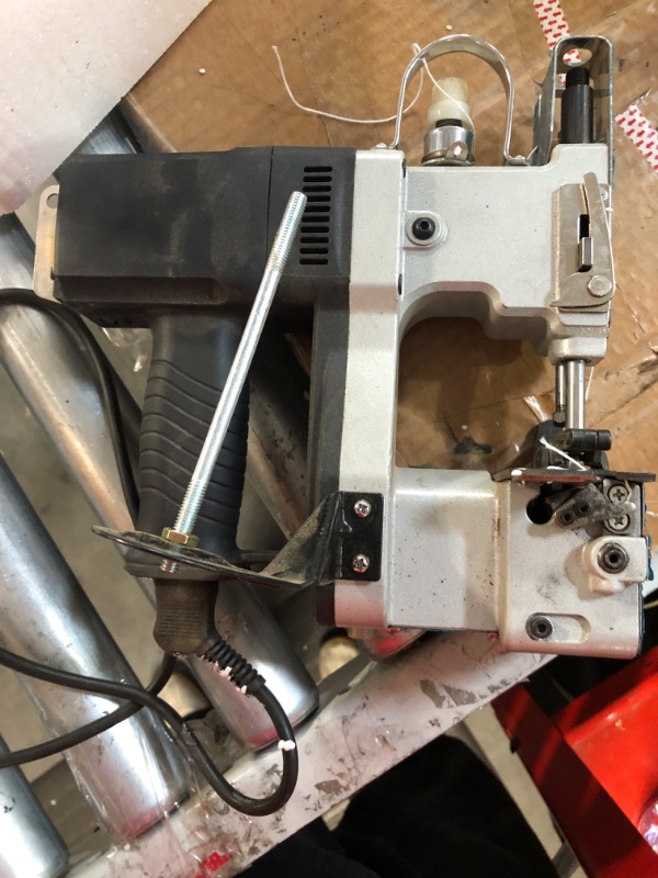 Photo 1 of **TESTED** Moonshan Bag Sewing Machine 2s/bag Bag Closing Machine Portable Bag Closer 6.4Lbs Automatic Woven Bag Sewer Packing Machine for Packing Bags Non-woven Fabrics Leather (110v US Plug)