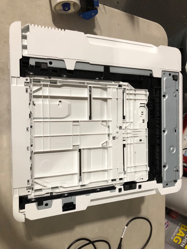 Photo 6 of ***DAMAGED - MISSING PARTS - SEE NOTES*** HP Color LaserJet Pro M454dw Printer (W1Y45A) ,White