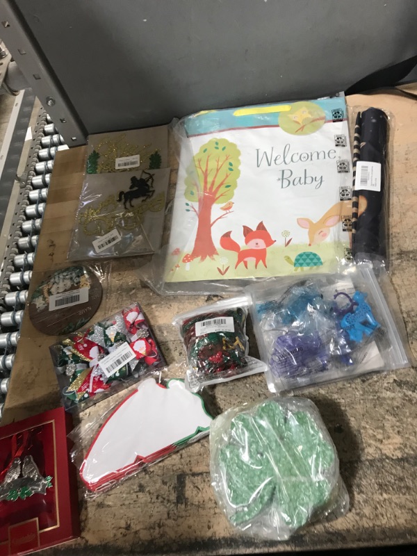 Photo 1 of 11 PCS ASSORTED SEASONAL/HOLIDAY BUNDLE