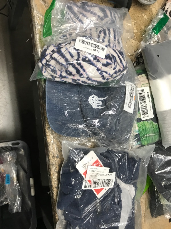 Photo 2 of A Bundle: Womens Clothes/ A hat/ Slippers 