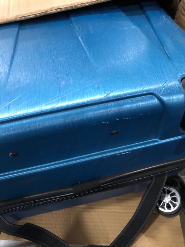 Photo 2 of ***Scratches all around***Samsonite Centric 2 Medium Spinner - Blue