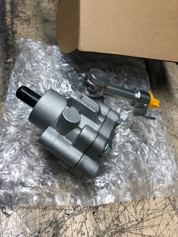 Photo 1 of Chefull 21-5407 Power Steering Pump with Pipe for 2002-2006 Nissan Altima 3.5L V6, 2004-2009 Nissan Quest 3.5L V6 2003 2004 2005 2006 2007 2008 Nissan Maxima 3.5L V6, OE-Quality New Power Assist Pump