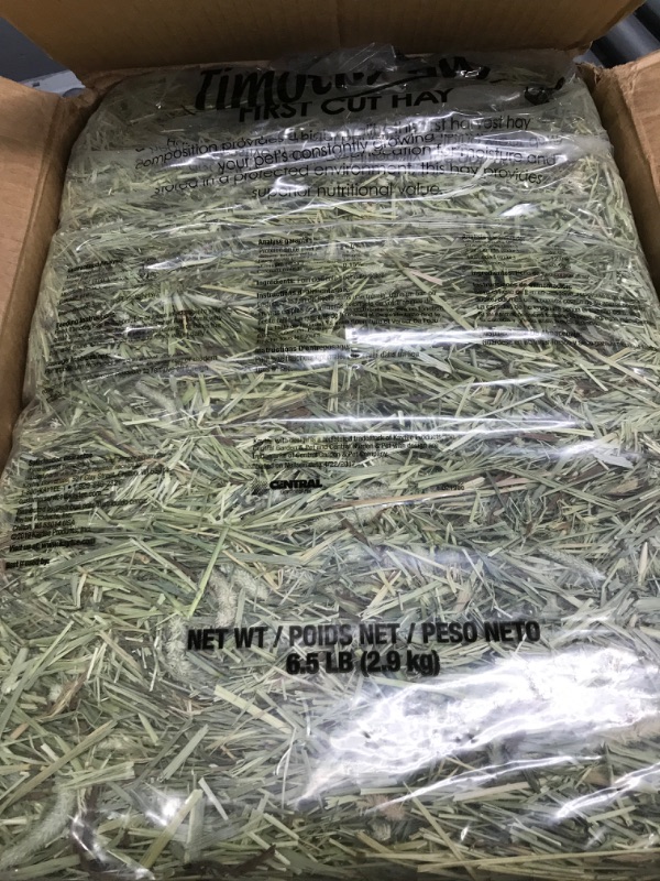 Photo 2 of 1 aytee All Natural Timothy Hay for Guinea Pigs, Rabbits & Other Small Animals  6.5LB (2.9 kg)