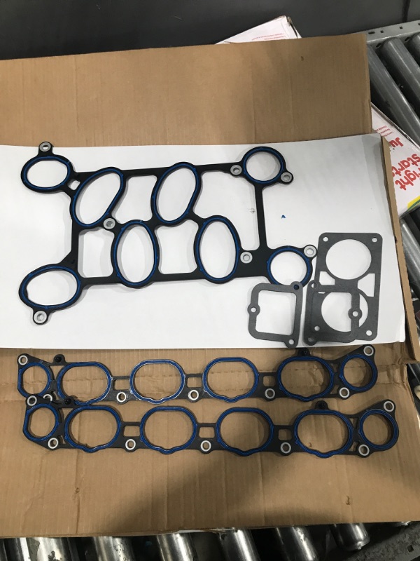 Photo 3 of FEL-PRO MS 92902 Intake Manifold Gasket Set