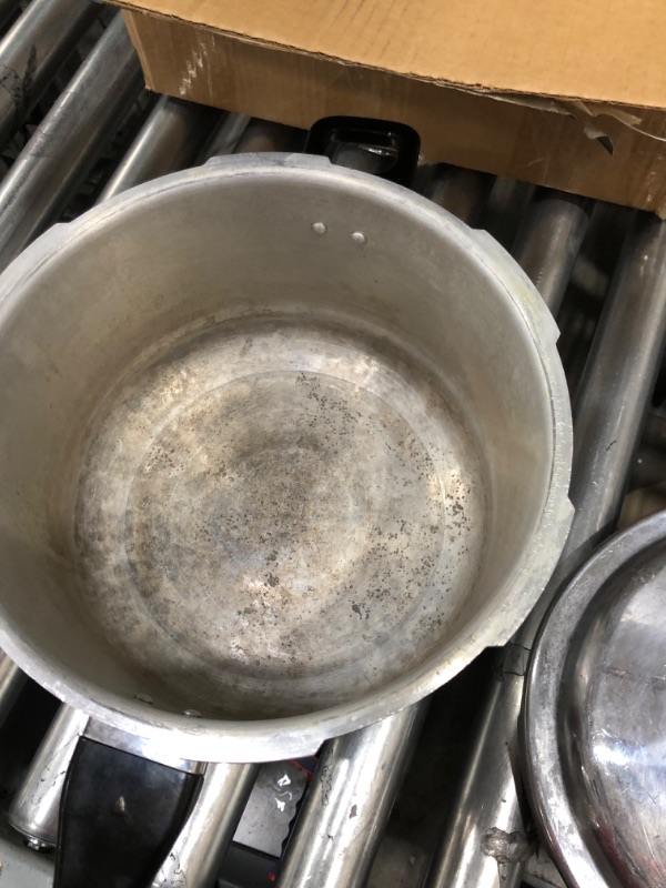 Photo 3 of *** USED *** *** UNABLE TO TEST UNKNOWN FUNCTION *** Barton 8Qt Pressure Canner w/Release Valve Aluminum Canning Cooker Pot Stove Top Instant Fast Cooking